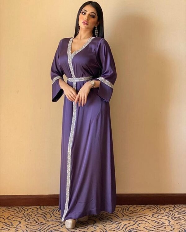Caftan à Col V et Bandage